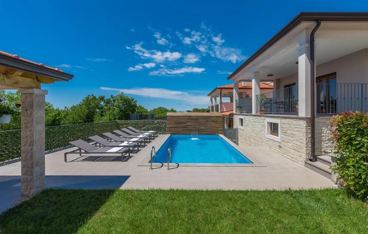 Villa Branka Kaštelir 0*,