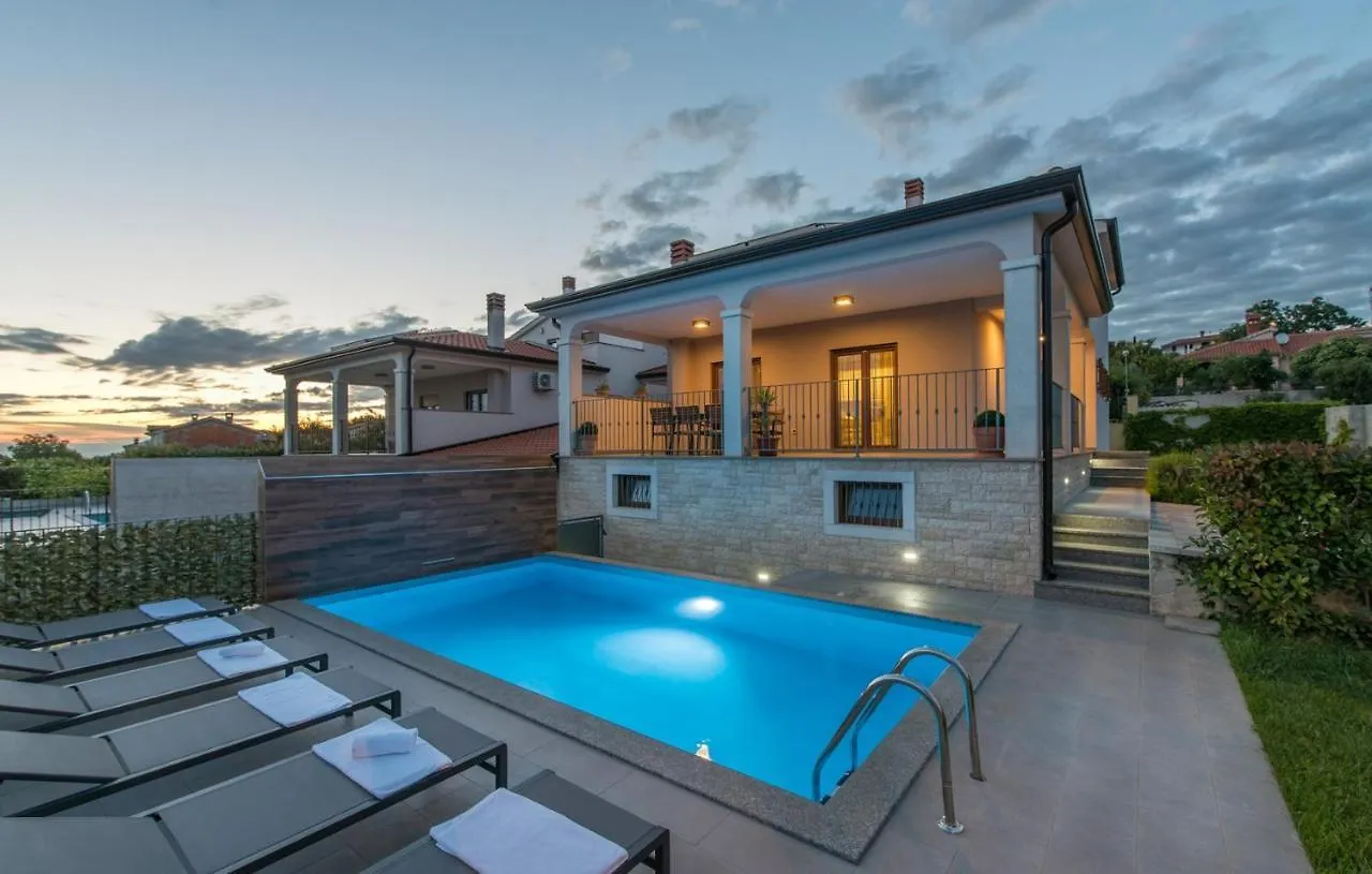 Villa Branka Kaštelir 0*,